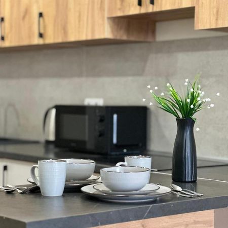 Жилой Комплекс Молодежный На Тулебаева Apartment Almaty Luaran gambar