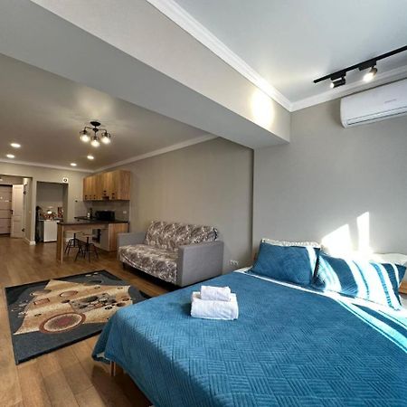 Жилой Комплекс Молодежный На Тулебаева Apartment Almaty Luaran gambar
